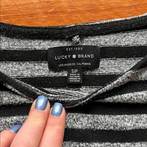 Lucky Brand Sweater - Picture 3 of 8